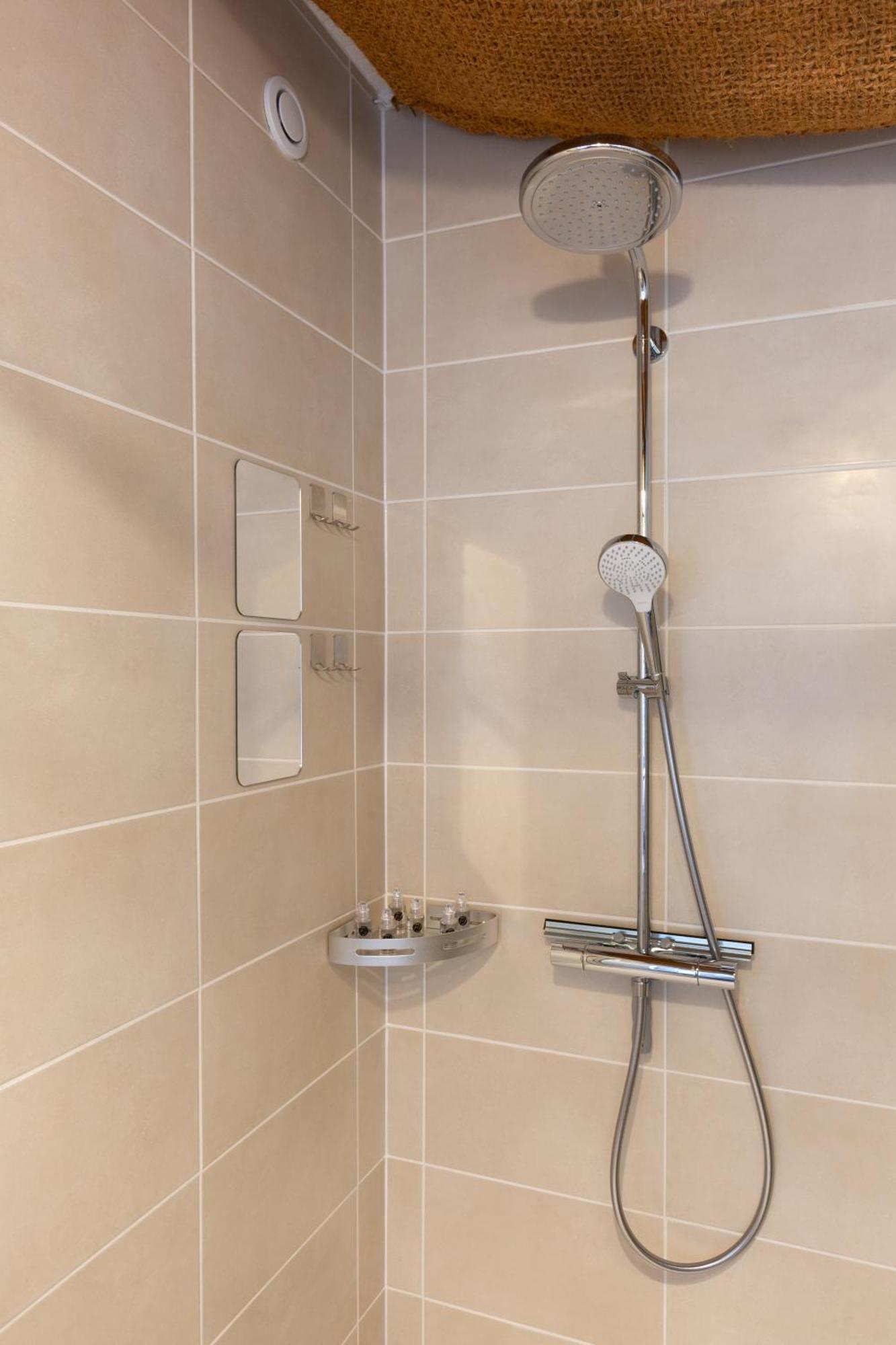 Lit Rond Tres Grand Et Confortable - Garage Possible Ou Parking Gratuit Rue - Gare 2 Min Et Ville 4 Min En Tram - Ciel Etoile - Netflix Videoprojecteur - Luxe Et Evasion Estrasburgo Exterior foto